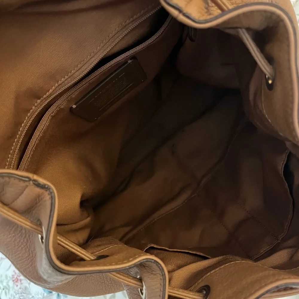 Coach Backpack 🤎 - Picture 5 of 5